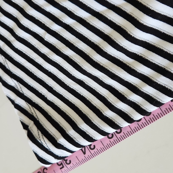 INC 4/$10 - Picture 3 of 7